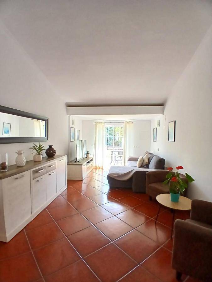 Location de vacances pour 6 personnes, avec jardin ainsi que terrasse et piscine à Algoz - 4