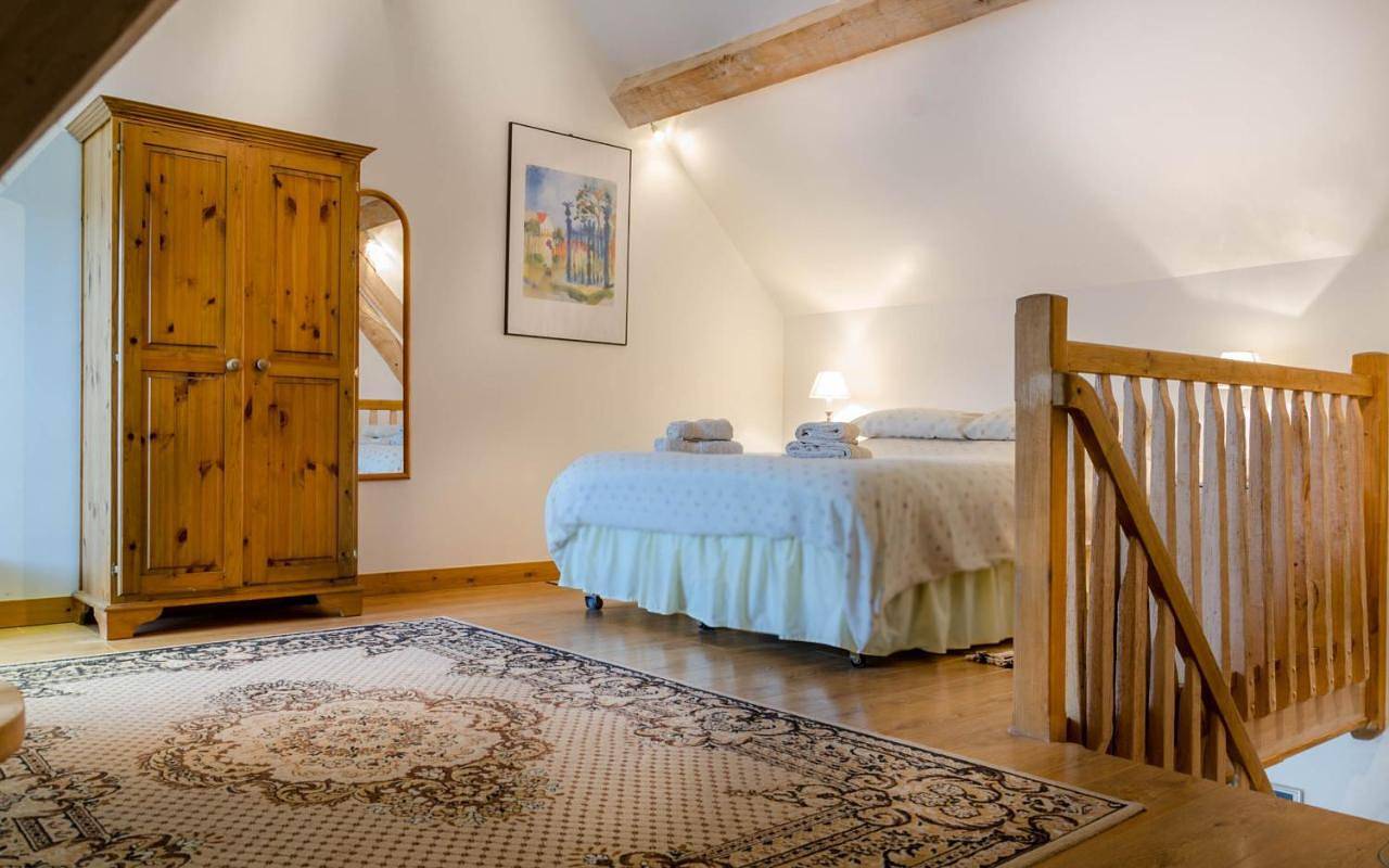 Two-Bedroom House in Cussay, Région de Loches