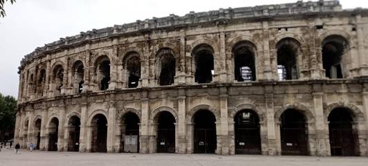 Gîte pour 4 personnes dans Arenes De Nimes