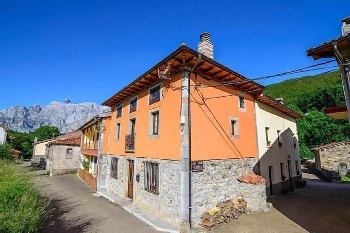 Cottage for 7 people, with garden - 1