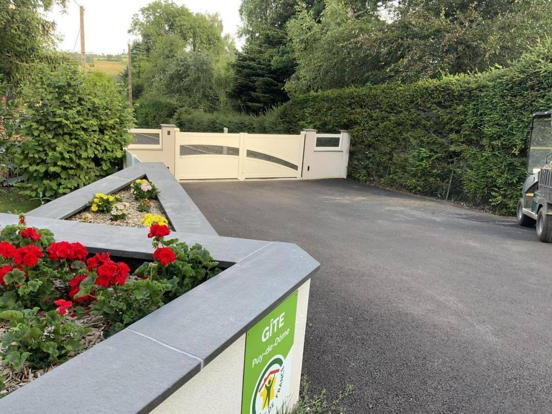 Aydat Gite mit Parkplatz und Terrasse in Aydat, Regionaler Naturpark Volcans d'Auvergne