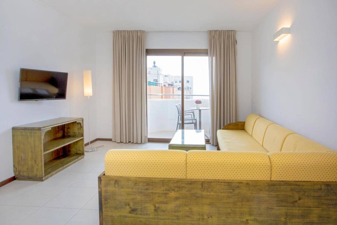 Geheel appartement, Apartamentos Bon Lloc in Playa de Santa Eulalia, Santa Eulària des Riu