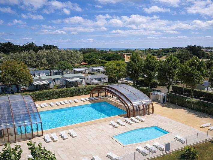 Camping pour 4 personnes, avec piscine ainsi que bassin pour enfant et sauna à Saint-Denis-d'Oléron - 3