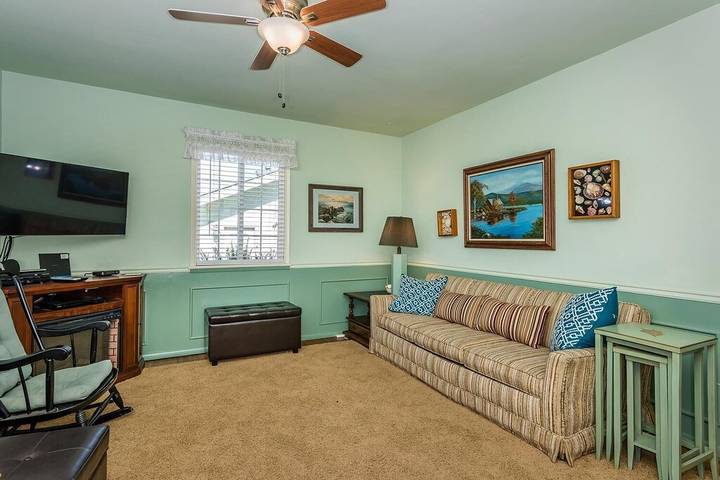 Vacation rental for 6 people, with terrace and yard in San Luis Obispo County