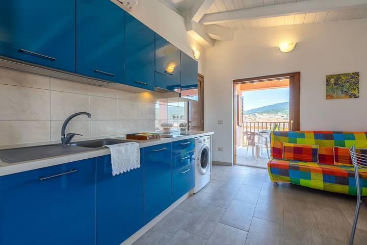 Appartamento intero, Appartamento per vacanze "Vista mare" con balcone privato e aria condizionata in Isola Rossa, Trinità d'Agultu e Vignola