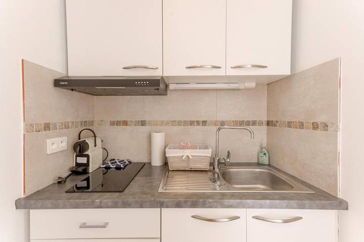 Gîte pour 2 personnes, avec terrasse dans Palais Des Festivals Et Des Congres - 4