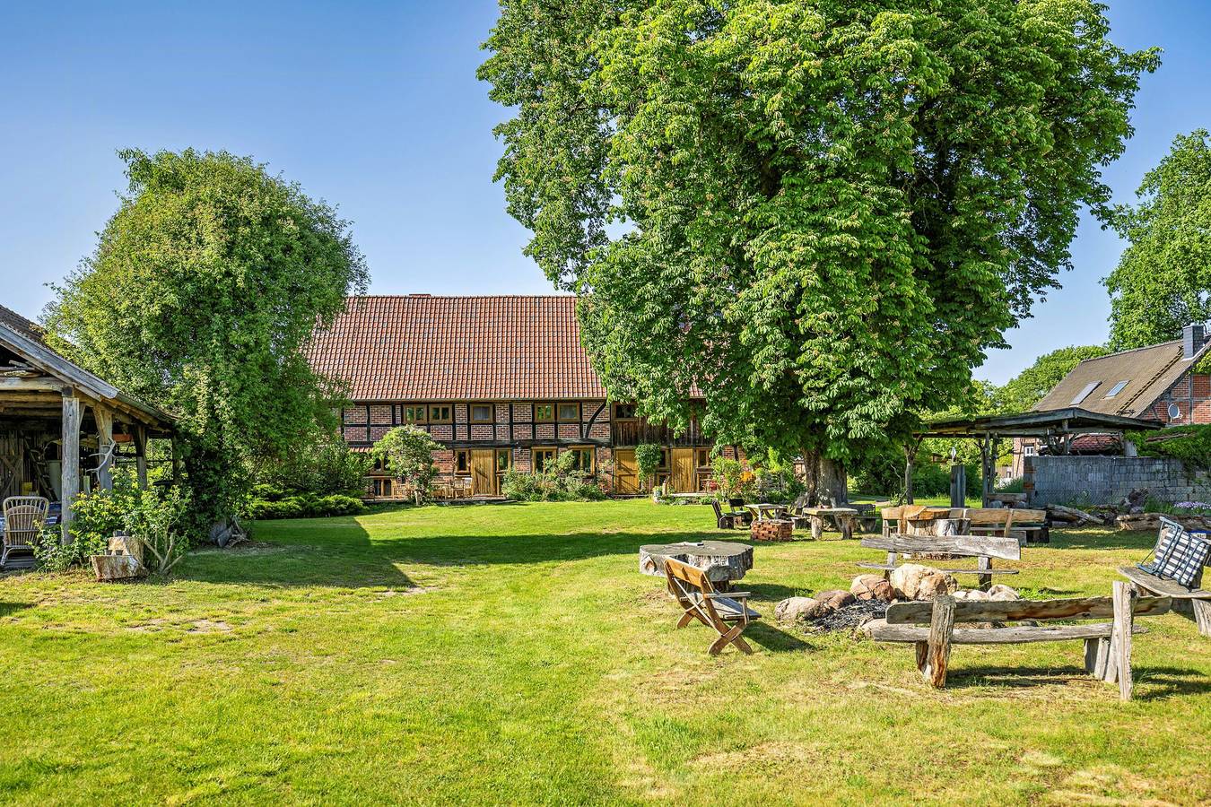 Ganze Wohnung, Ökologisches Bauernhaus mit Garten am Fluss in Zehrental, Altmark