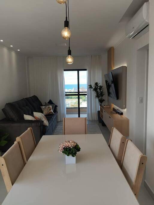 Casas e apartamentos de temporada para 4 pessoas, com vista para o lago e balcão e ainda vista em Porto Belo