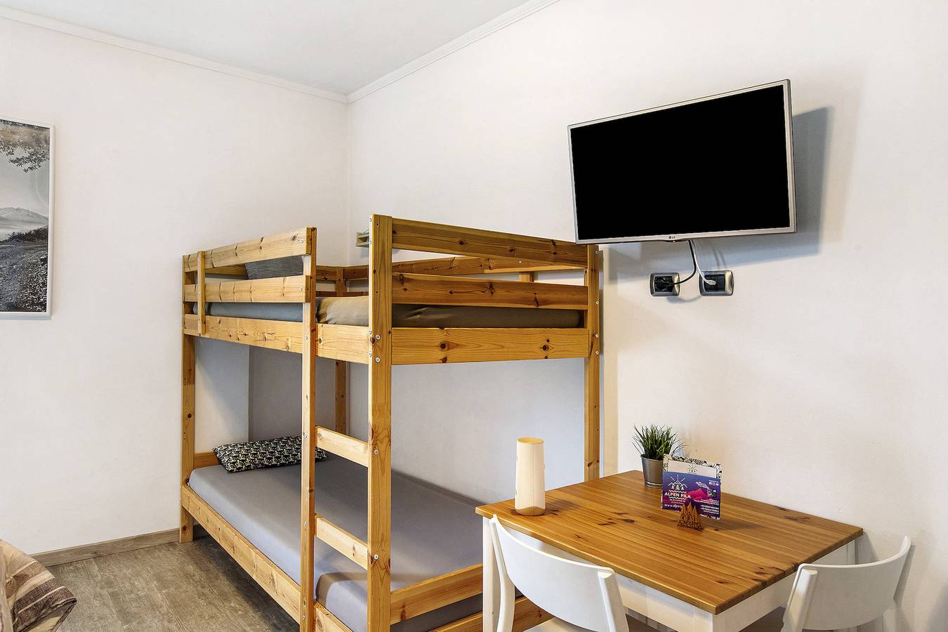 Studio entier, Studio 'Alpen Pila Residence - 2' avec vue sur les montagnes, Wi-Fi et climatisation in Aoste, Alpes valaisannes