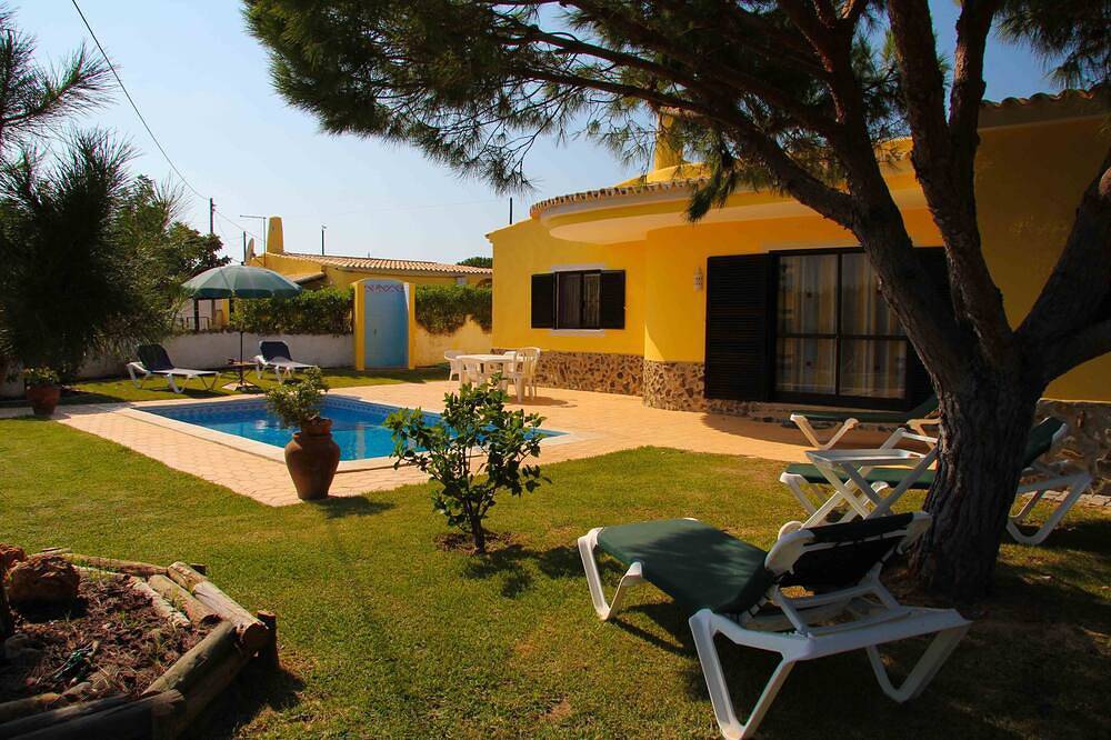 Casa vacanza a Almancil a partire da 330€ a notte