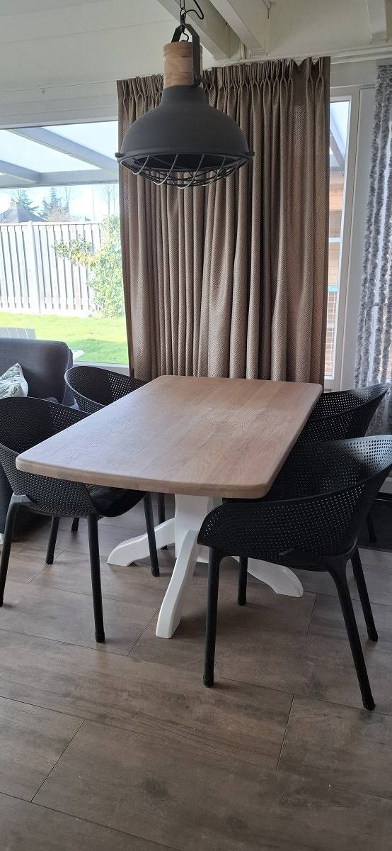 Charmantes 4-Personen-Haus mit Veranda in Stavenisse in der Nähe der Oosterschelde in Stavenisse, Niederländische Nordsee