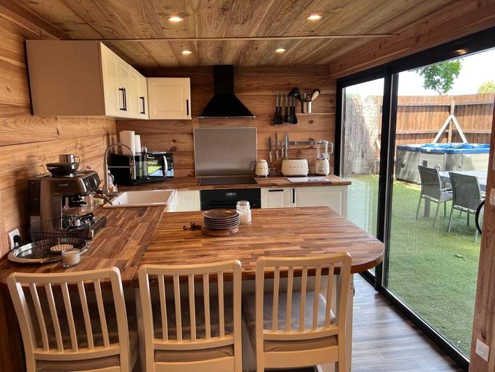 Gîte pour 4 personnes, avec jardin et jacuzzi dans Étang de Cazaux et de Sanguinet - 2