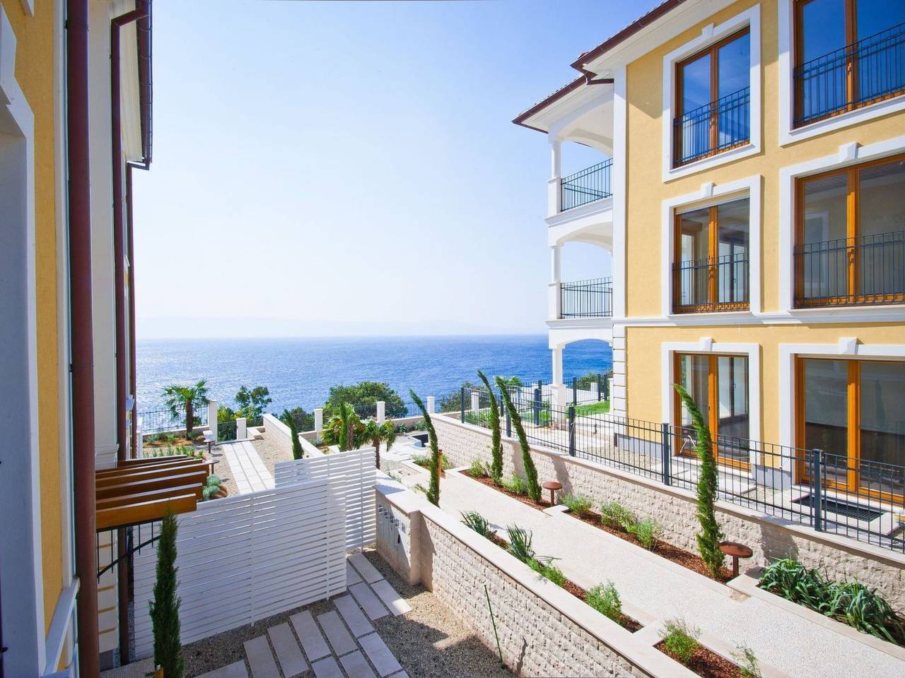 Ganze Wohnung, Wohnung "Zayml Povile" mit Blick auf das Wasser in Povile, Primorje-Gorski Kotar