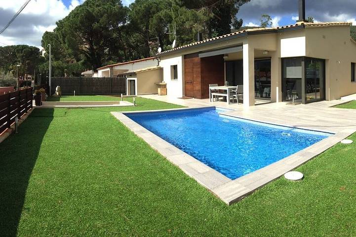 Villa für 8 Personen, mit Garten - 1