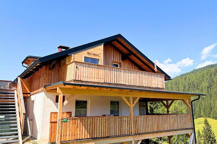 Ferienwohnung für 6 Personen, mit Balkon und Terrasse sowie Sauna und Ausblick