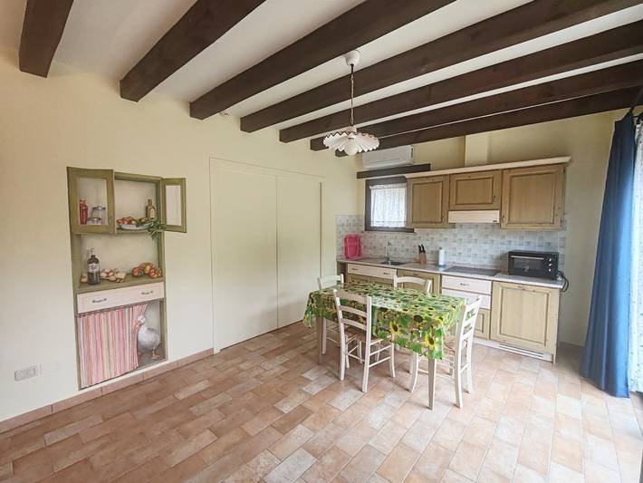 Appartamento intero, Appartamento nelle Marche con piscina e vino in Montecarotto, Provincia di Ancona