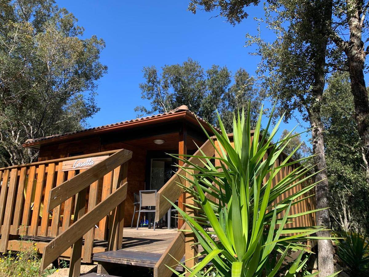 Chalet in the forest (2 adults + 2 children) in Sartène, Arrondissement de Sartène