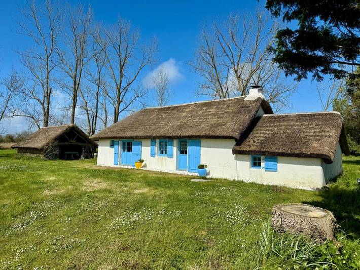 Location de vacances pour 4 personnes, avec jardin ainsi que piscine et vue, animaux acceptés à Le Perrier - 2