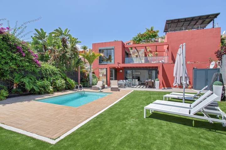 Villa für 4 Personen, mit Balkon und Whirlpool sowie Garten in Gran Canaria Süd