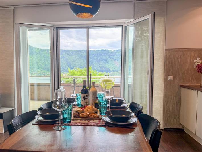 Ganze Wohnung, Modernes Apartment mit Seeblick am Ossiacher See in Treffen am Ossiacher See, Gerlitzen