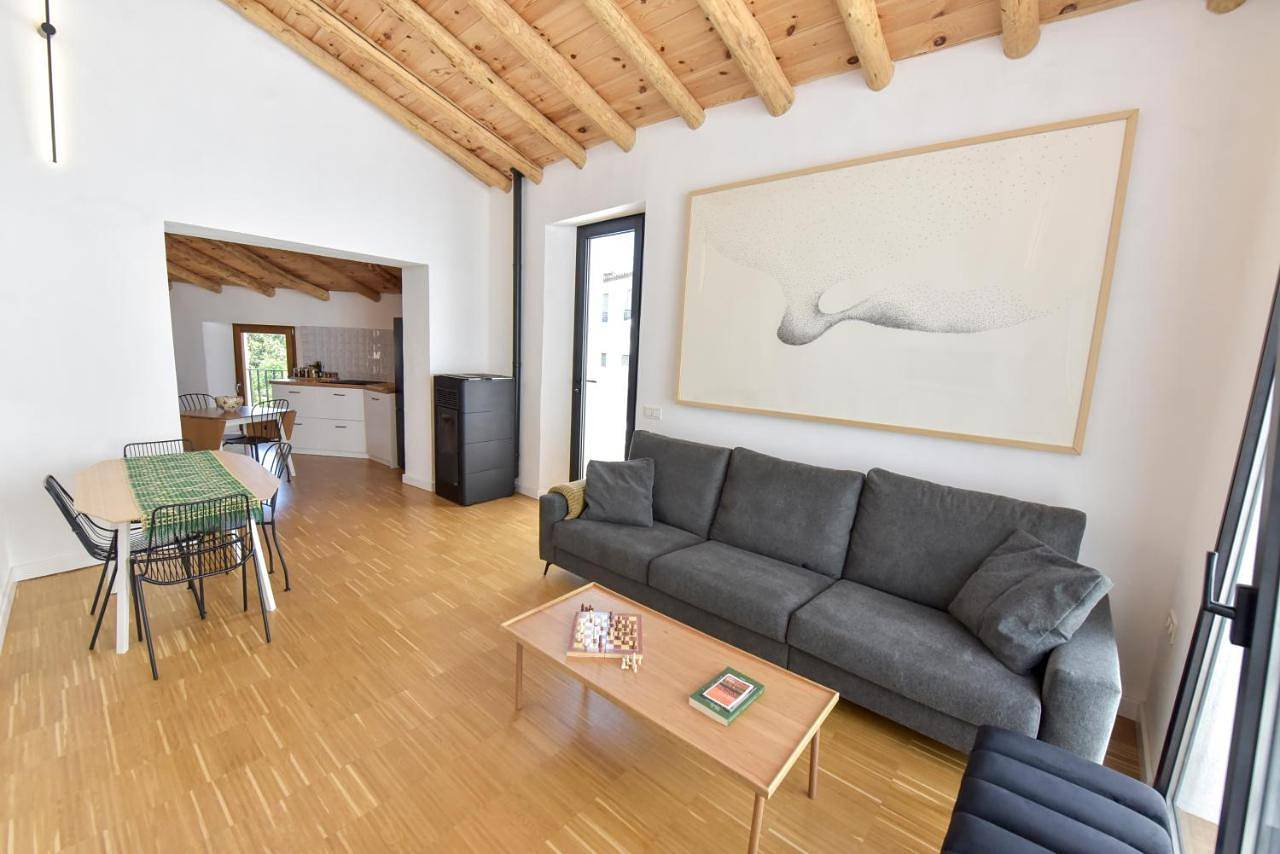 Three-Bedroom Villa in Linares de la Sierra, Sierra de Aracena y Picos de Aroche