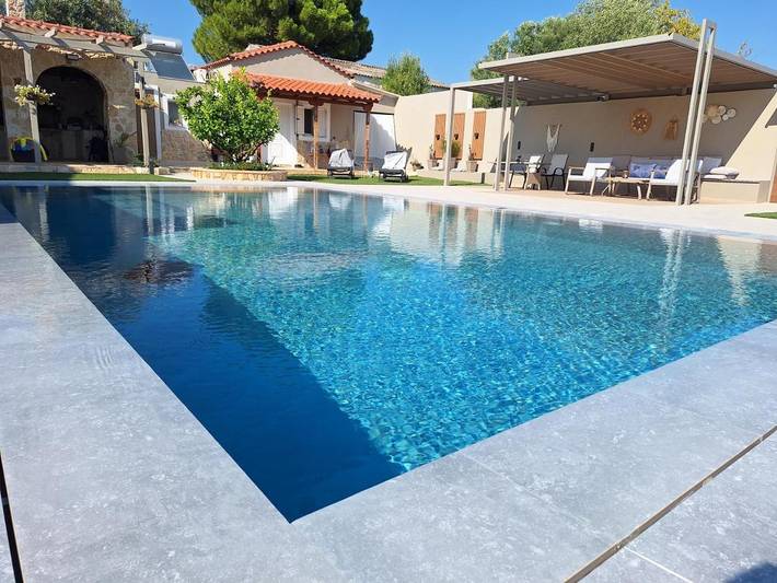 Maison d’hôte pour 2 personnes, avec Terrasse et Jardin ainsi que Piscine et Vue