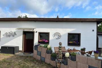 Ferienhaus für 4 Personen, mit Garten und Sauna sowie Terrasse in Mesekenhagen