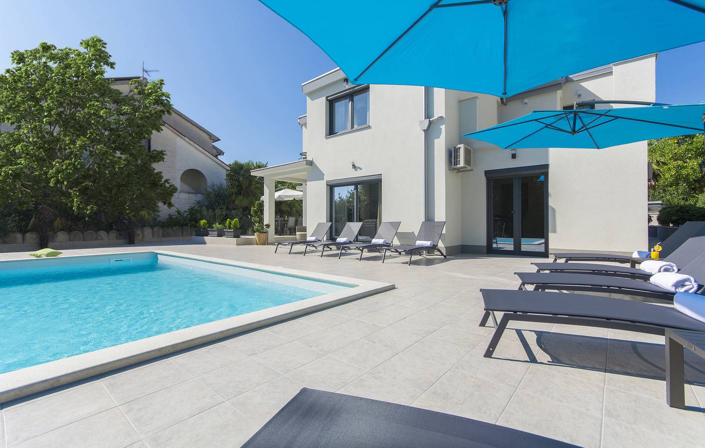 Villa für 9 Personen mit Terrasse in Poreč, Grad Poreč