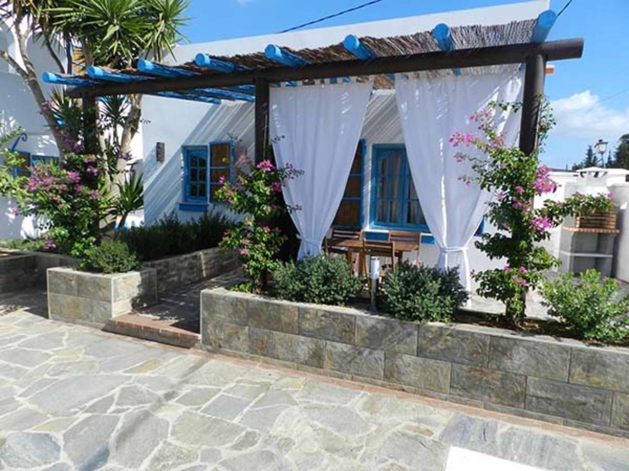 Apartamento entero, Encantador apartamento con piscina, terraza, aire acondicionado y Wi-Fi in Conil de la Frontera, Costa de la Luz