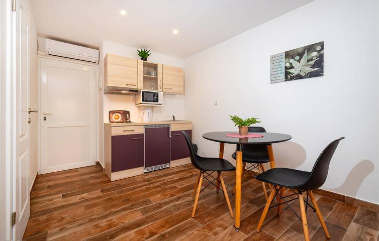 Ferienwohnung für 2 Personen, mit Garten in Biograd na Moru - 3