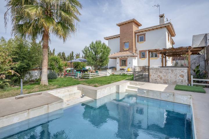 Holiday rental for 7 people, with Garden in Granada Province