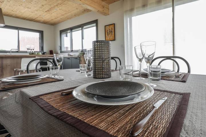Location de vacances pour 4 personnes, avec terrasse et vue à Arc-et-Senans - 2