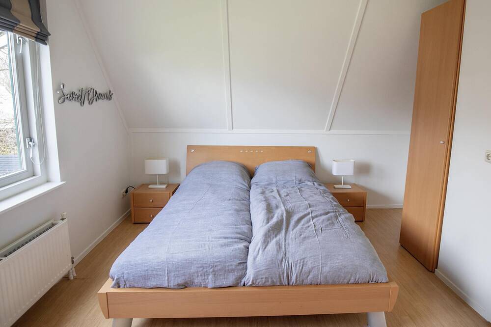 Schönes klimatisiertes Ferienhaus in Zeeland in Zonnemaire, Zeeuwse Kust