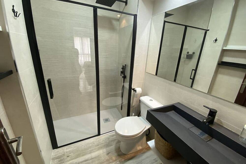 Ganze Wohnung, Apartamento en la playa con piscina in Noja, Kantabrische Küste
