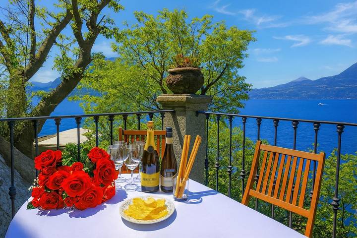Villa pour 6 personnes, avec terrasse et vue sur le lac dans Lac de Côme - 2