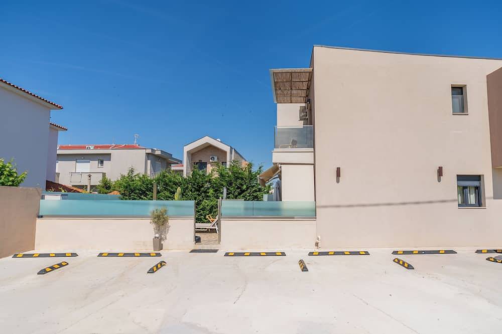 Sithoniars Luxury Two Floor Maisonette with private Pool & Garden in Nikiti, Sitonia Schiereiland