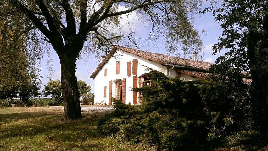 Gîte pour 12 personnes, avec terrasse et jardin