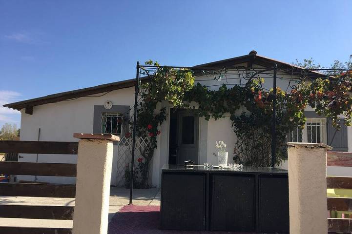 Villa pour 5 personnes, avec terrasse et jardin - 1