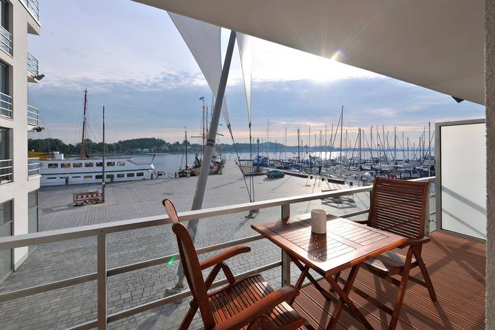 Ferienwohnung für 3 Personen, mit Balkon und Terrasse sowie Ausblick und Seeblick in Eckernförde