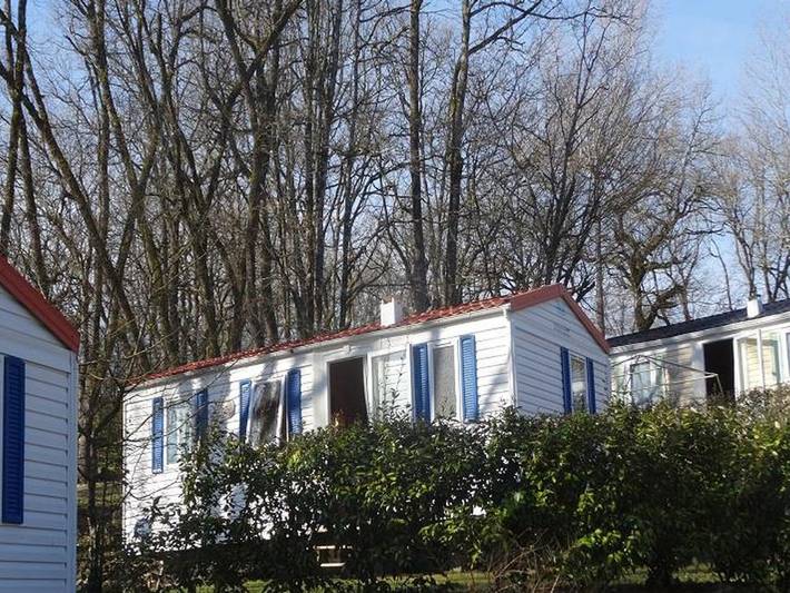 Mobil home pour 8 personnes, avec terrasse et piscine à Payrac - 2