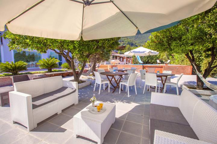 Location de vacances pour 16 personnes, avec jardin à Castellammare di Stabia - 2