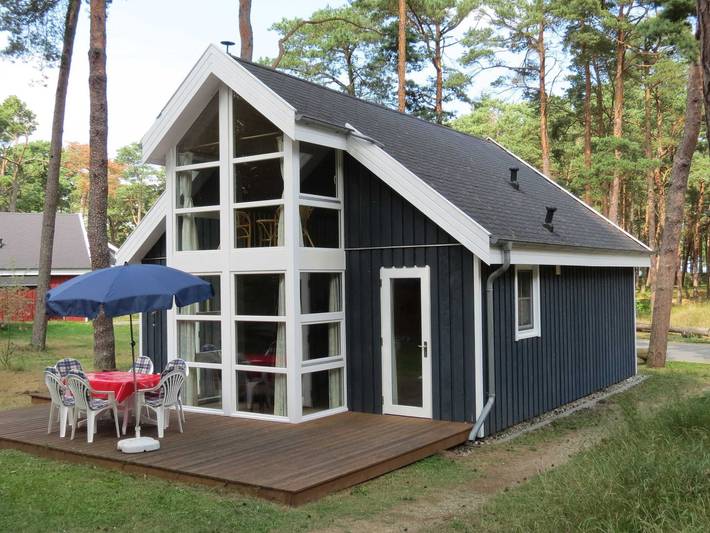 Ferienhaus für 6 Personen, mit Terrasse und Whirlpool sowie Sauna in Baabe - 2