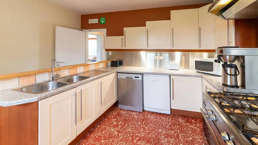Location de vacances pour 33 personnes, avec jardin et jacuzzi à Ferrières (Liège) - 4