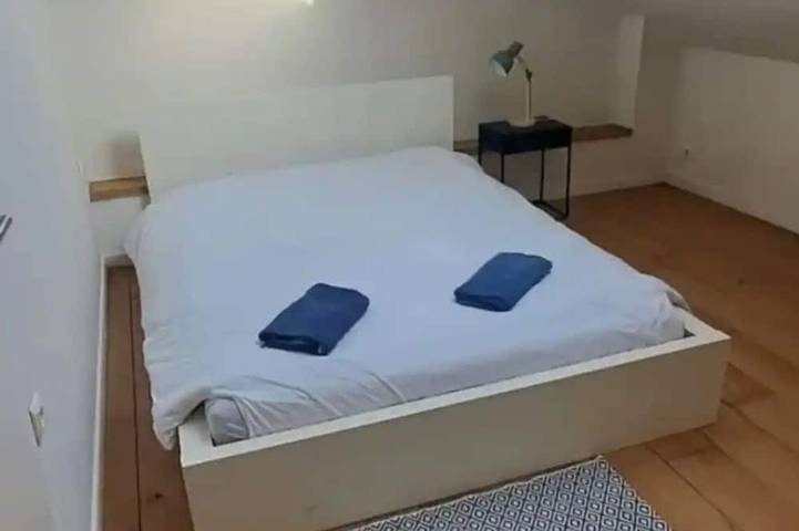 Ganze Wohnung, Komfortables Penthouse mit 2 Schlafzimmern im Herzen von Brüssel in Brüssel, Brüssel und Umgebung