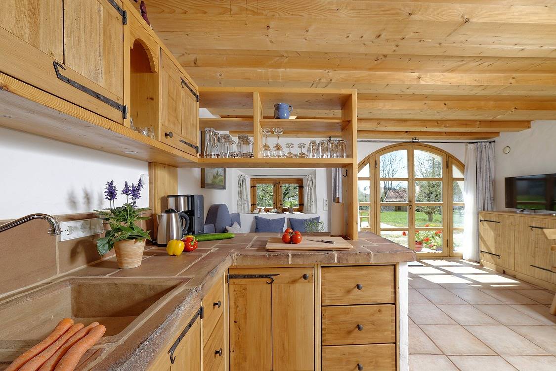 Hagerhof - Märchenhafter Urlaubsbauernhof - k) Spinnstube in Eggstätt, Chiemsee