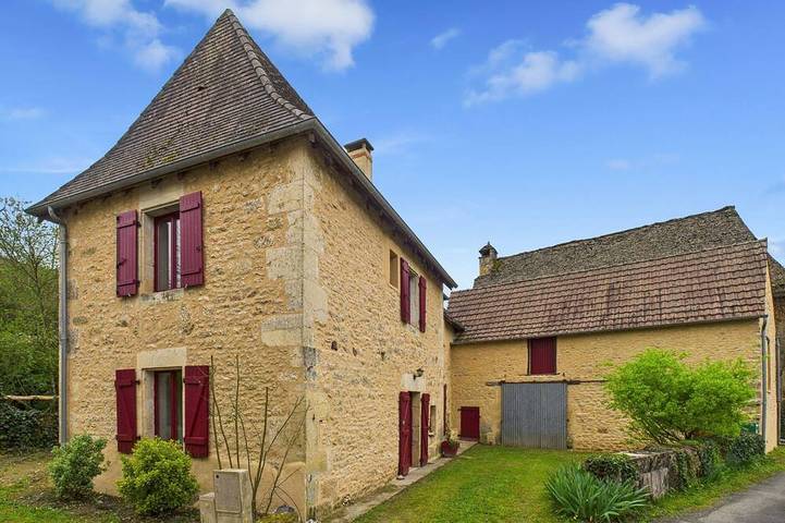 Gîte pour 6 personnes, avec jardin, animaux acceptés à Valojoulx