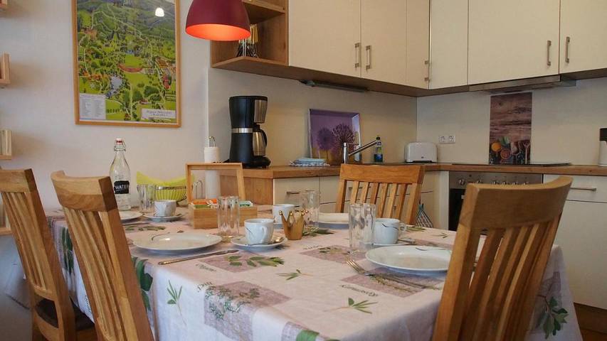 Ferienwohnung für 4 Personen, mit Terrasse in Bergpark Wilhelmshöhe - 3
