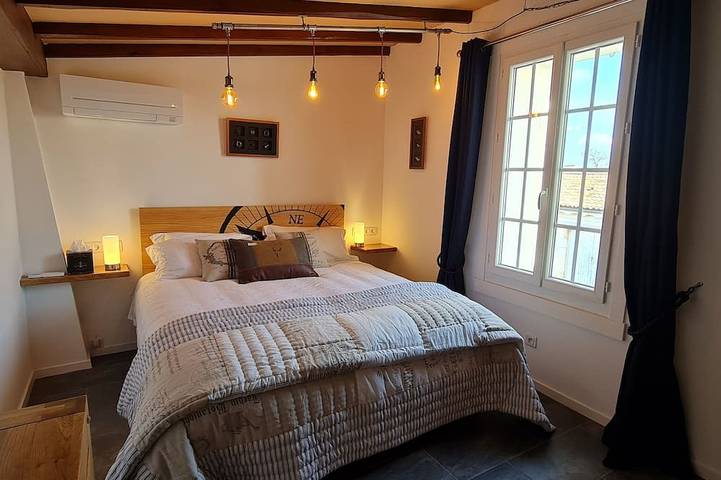 Gîte pour 4 personnes, avec terrasse et jardin à Villegouge - 4