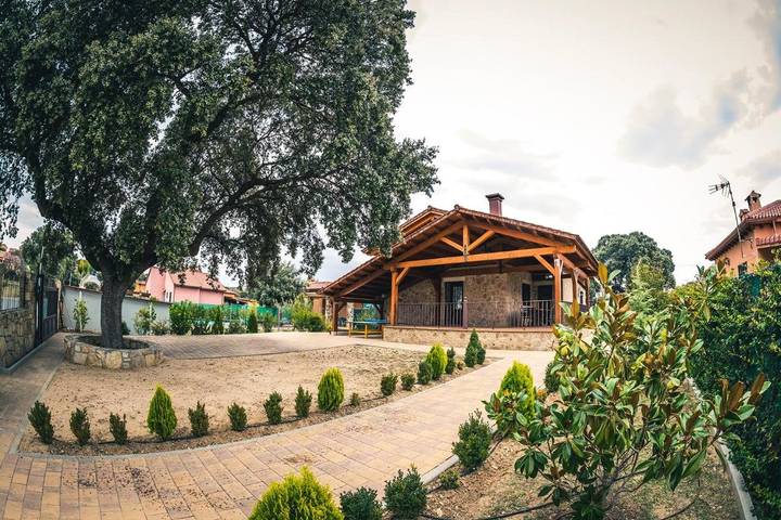 Casa rural para 8 personas, con piscina además de jardín y jacuzzi en Provincia de Ávila - 3