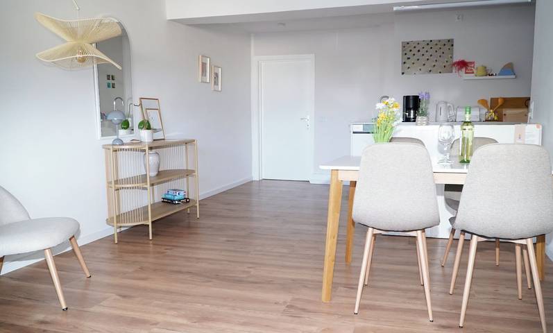 Ganze Wohnung, Leuchtturm – großzügiges Maisonette-Familienapartment (80 m², bis 5 Pers.) in Rettin, Ostholstein